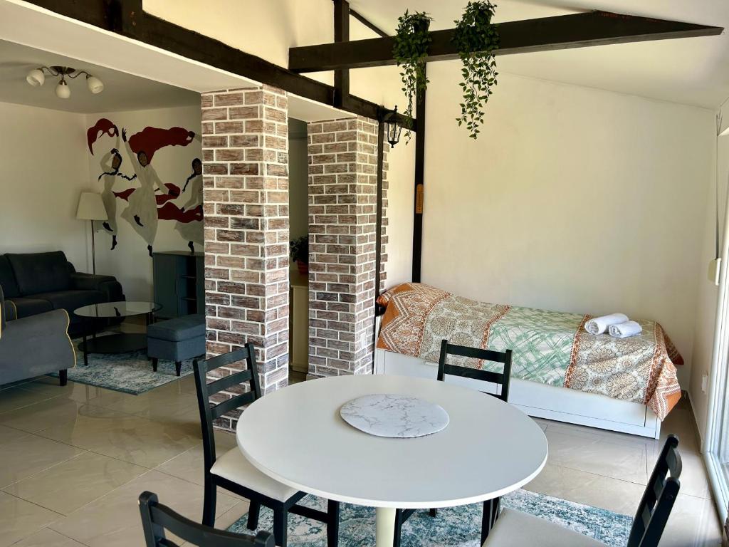 09208e5c05a99fbb112db187cf515e805f4d8688