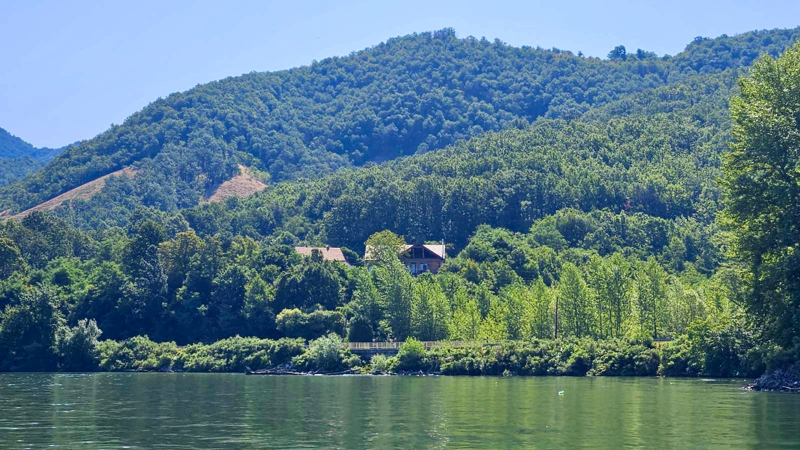 8316c14d738f4a66e228f2d3c37762984d74fe81