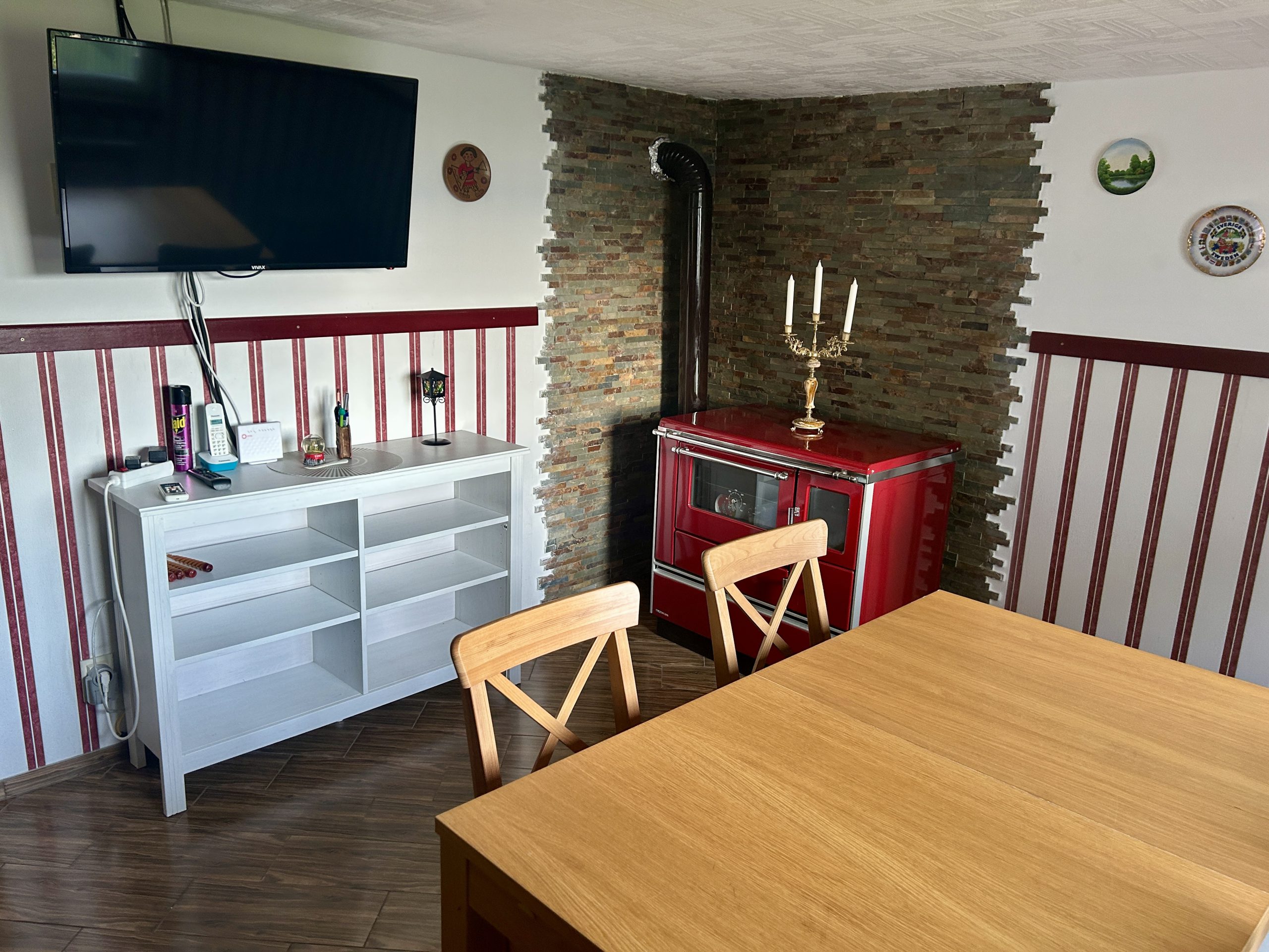 eed5883f12db218eade3e16d24ebab7c01137653